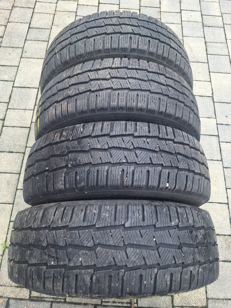 MICHELIN Agilis Alpin 215/60 R17 C - 2