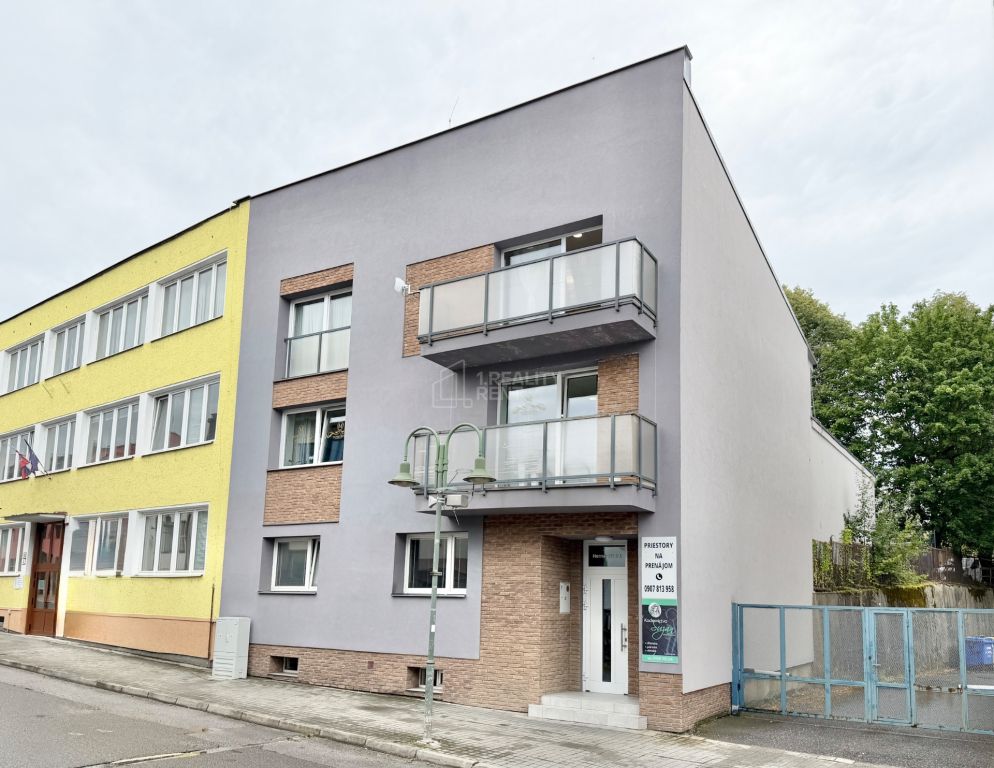 Predaj: Multifunkčný polyfunkčný dom 438 m² v priamom centre - 2