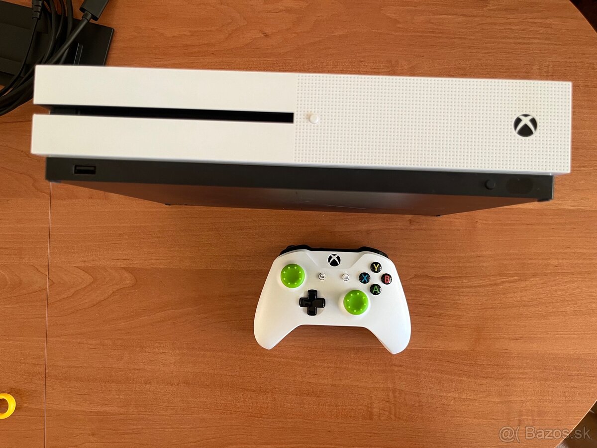 Xbox one s 1T - 2