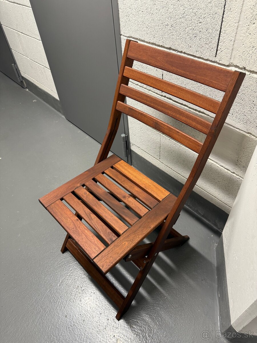Predam drevenu skladaciu stolicku - 2