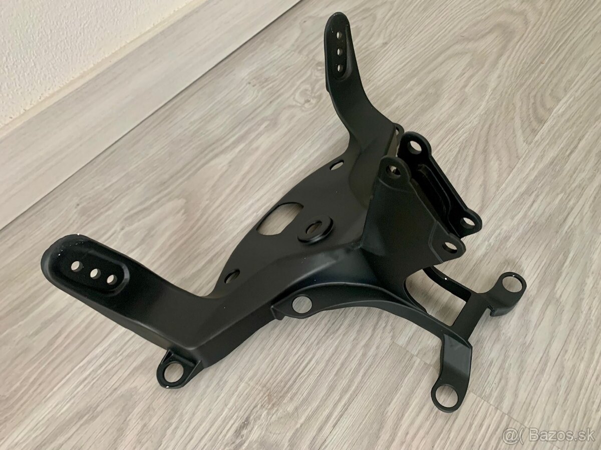 Predám držiak - lešenie pre Yamaha YZF R1 - 2