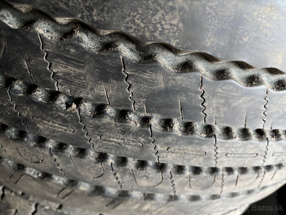 Pneumatika 245/70/R17,5 - 2