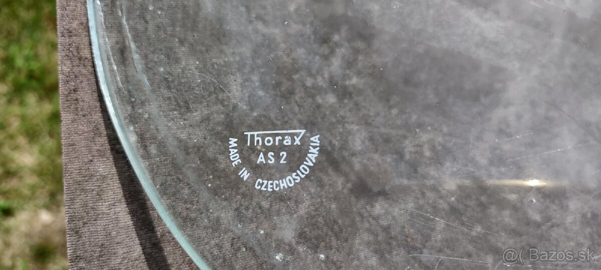 Tatra 148 - predné sklo - 2