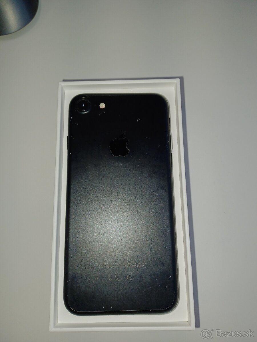 Predám iPhone 7 Black 128 GB - 2