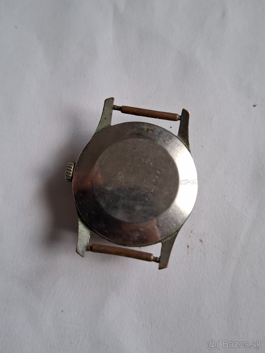 Staré hodinky 4 Prim - 2