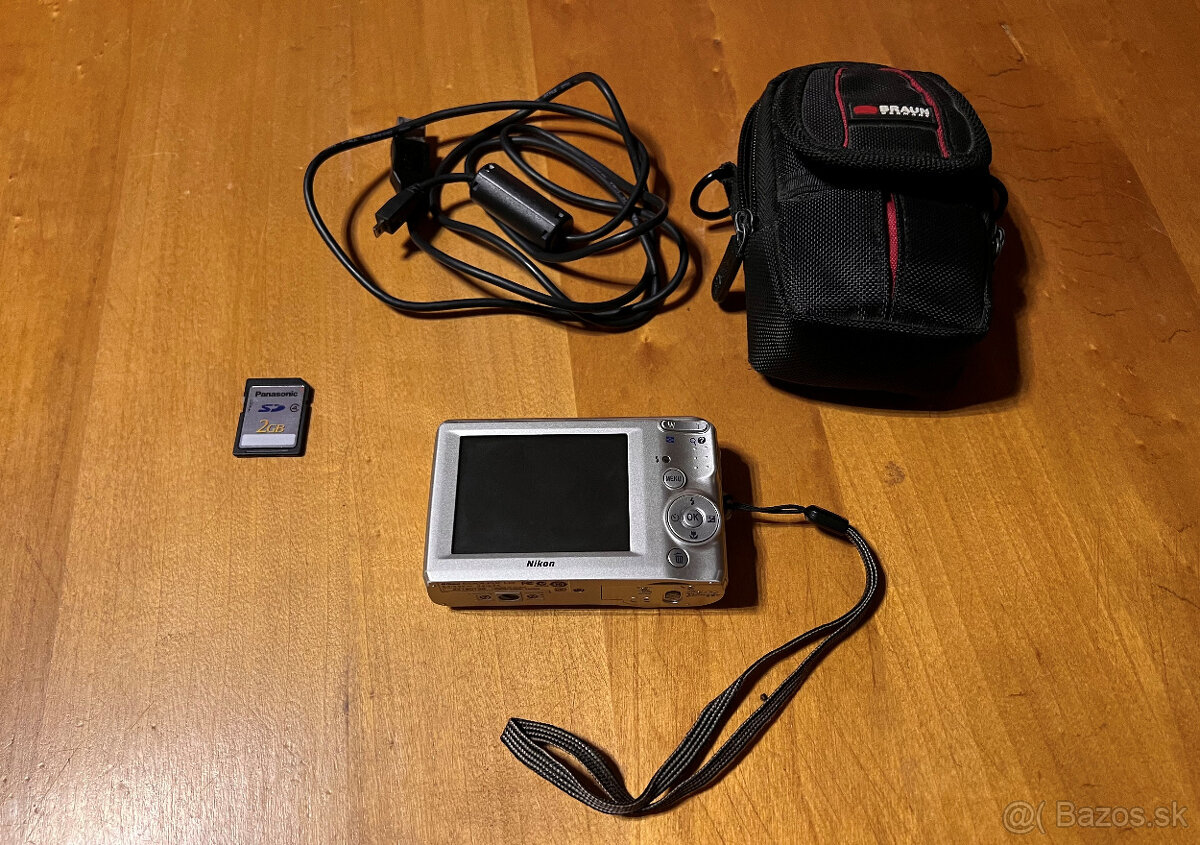 Nikon COOLPIX L19 (silver) - 2