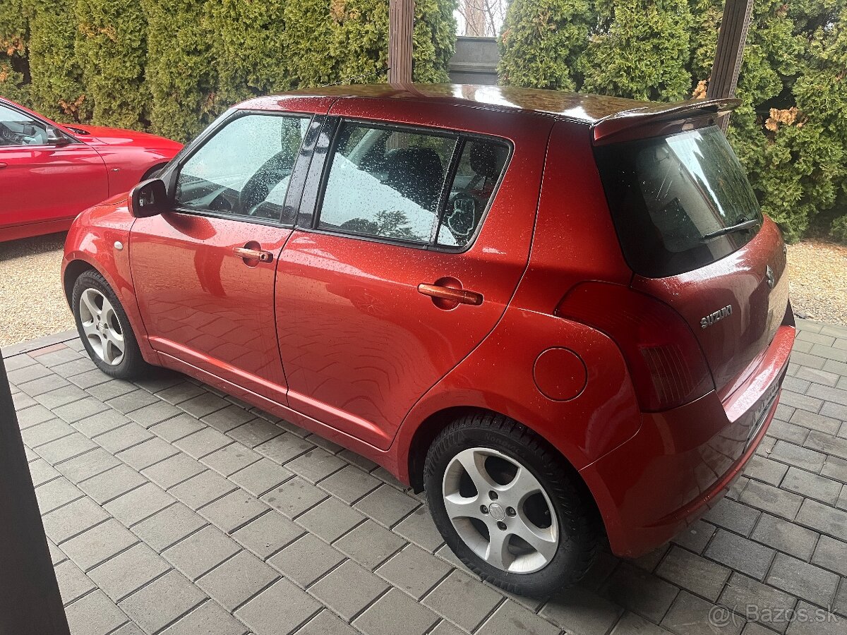 Suzuki Swift 1.3 GLX ABS, A/C - 2