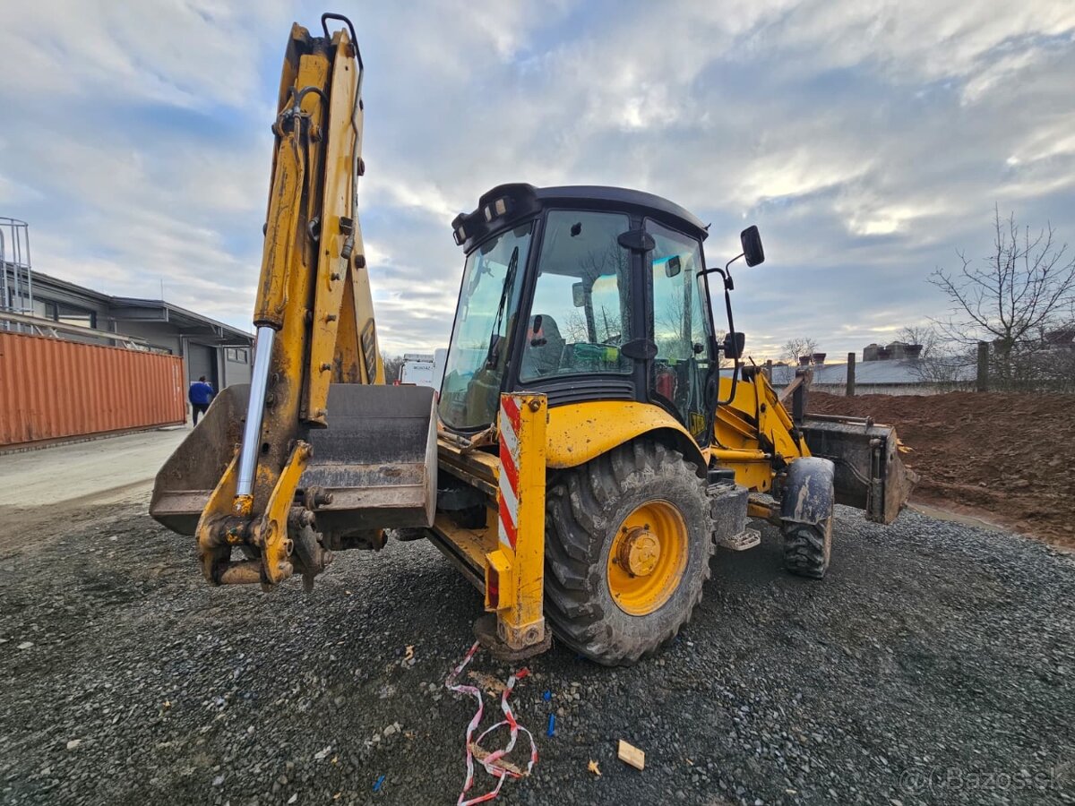 Traktorbagr JCB 3CX - 2