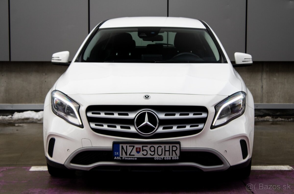 Mercedes-Benz GLA 180 A/T - 2