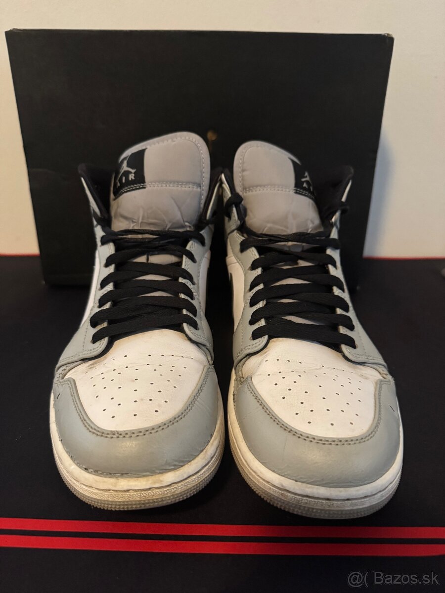 Air Jordan 1 Mid “Light Smoke Grey” - 2