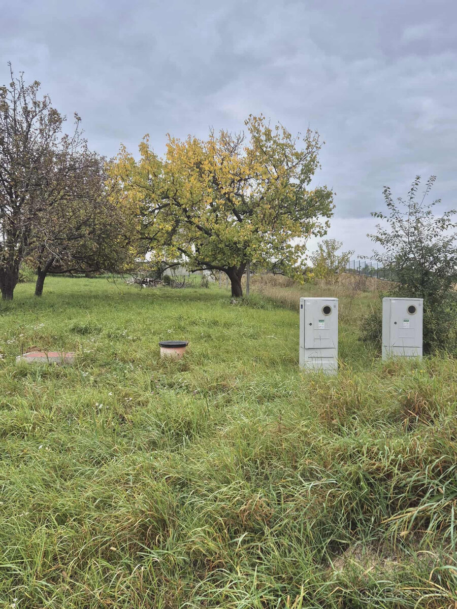 Exkluzívne predaj 928 st.pozemok Nitra - Párovské Háje - 2