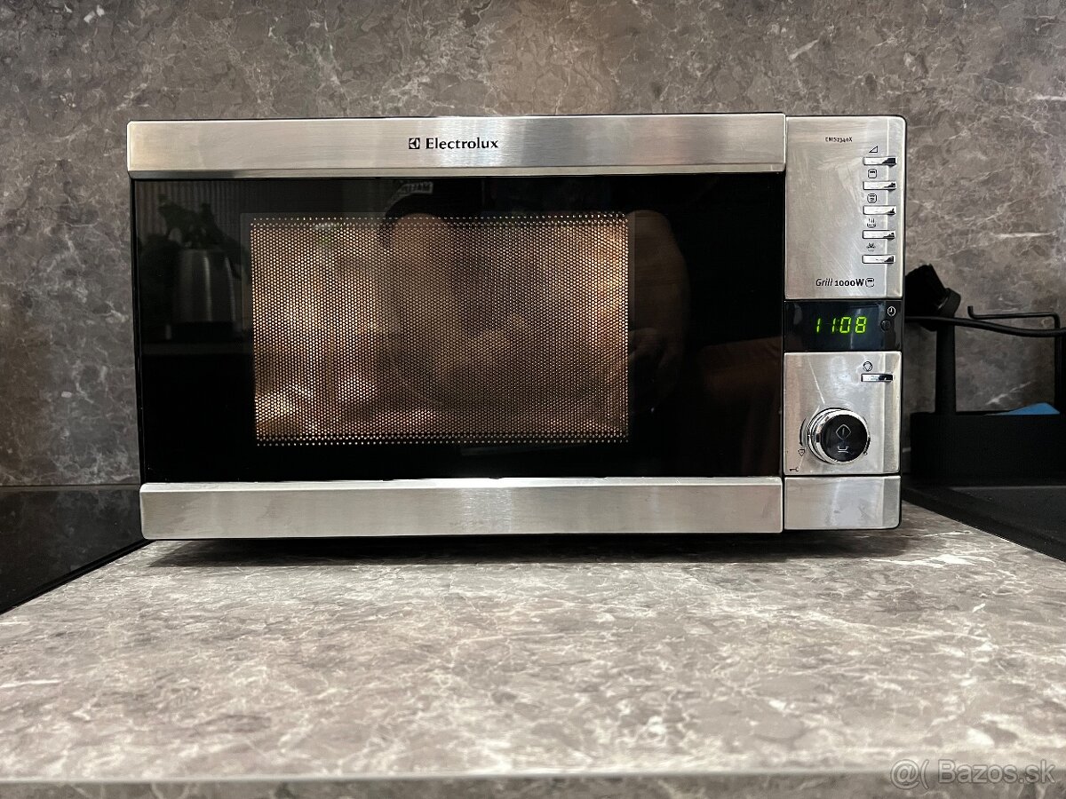 Elektrolux mikrovlnka s funkciou grilu - 2