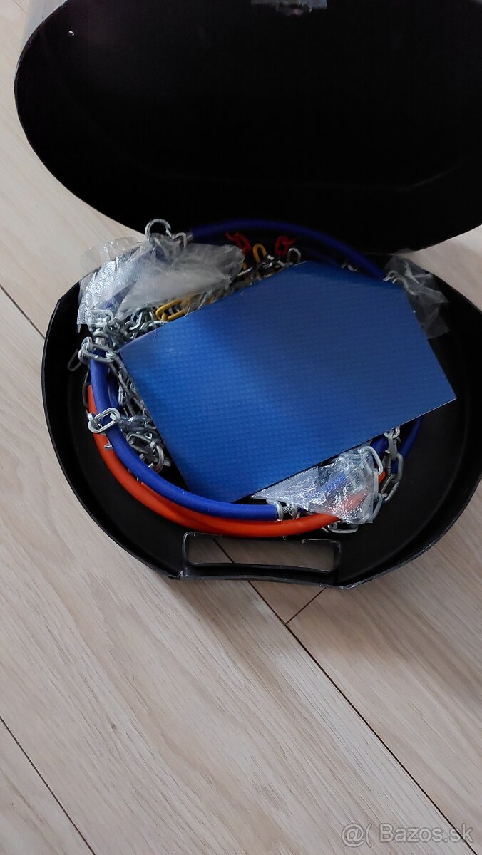 Predám snehové reťaze. - 2