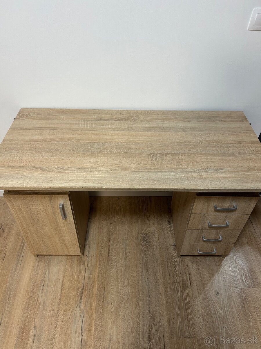 Pisaci stol - 2