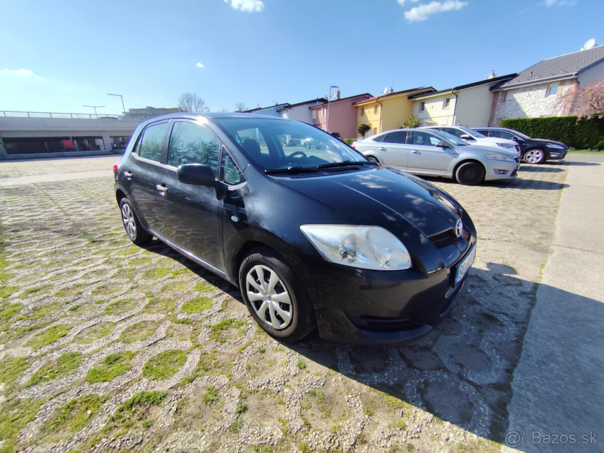 Toyota Auris - 2