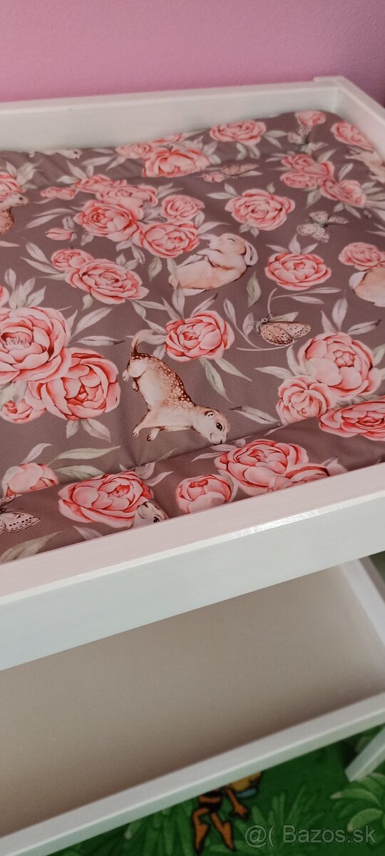 Prebaľovací pult - 2