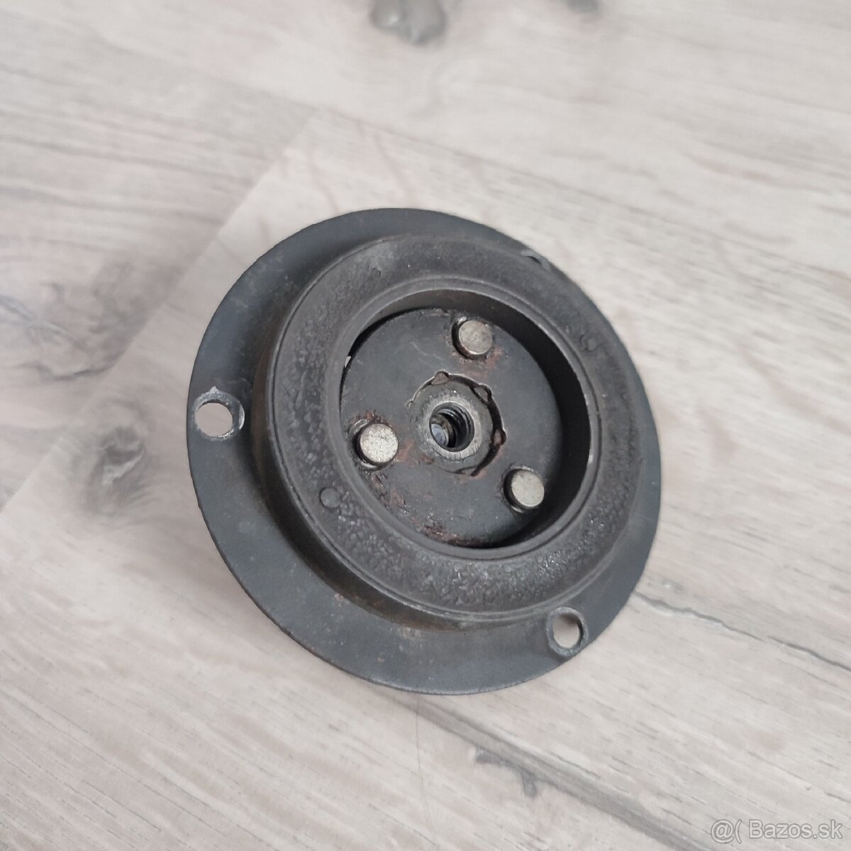 KÚPIM diel z klímakompresora - 2