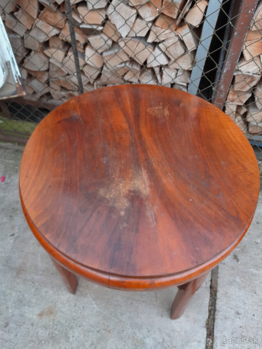 Predám okrúhli stôl stolík - 2