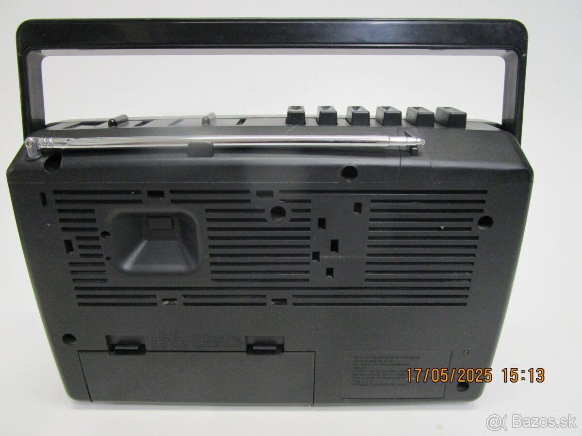 PREDAM RETRO TRANZISTOR GRUNDIG RR257 ZA 10€ - 2