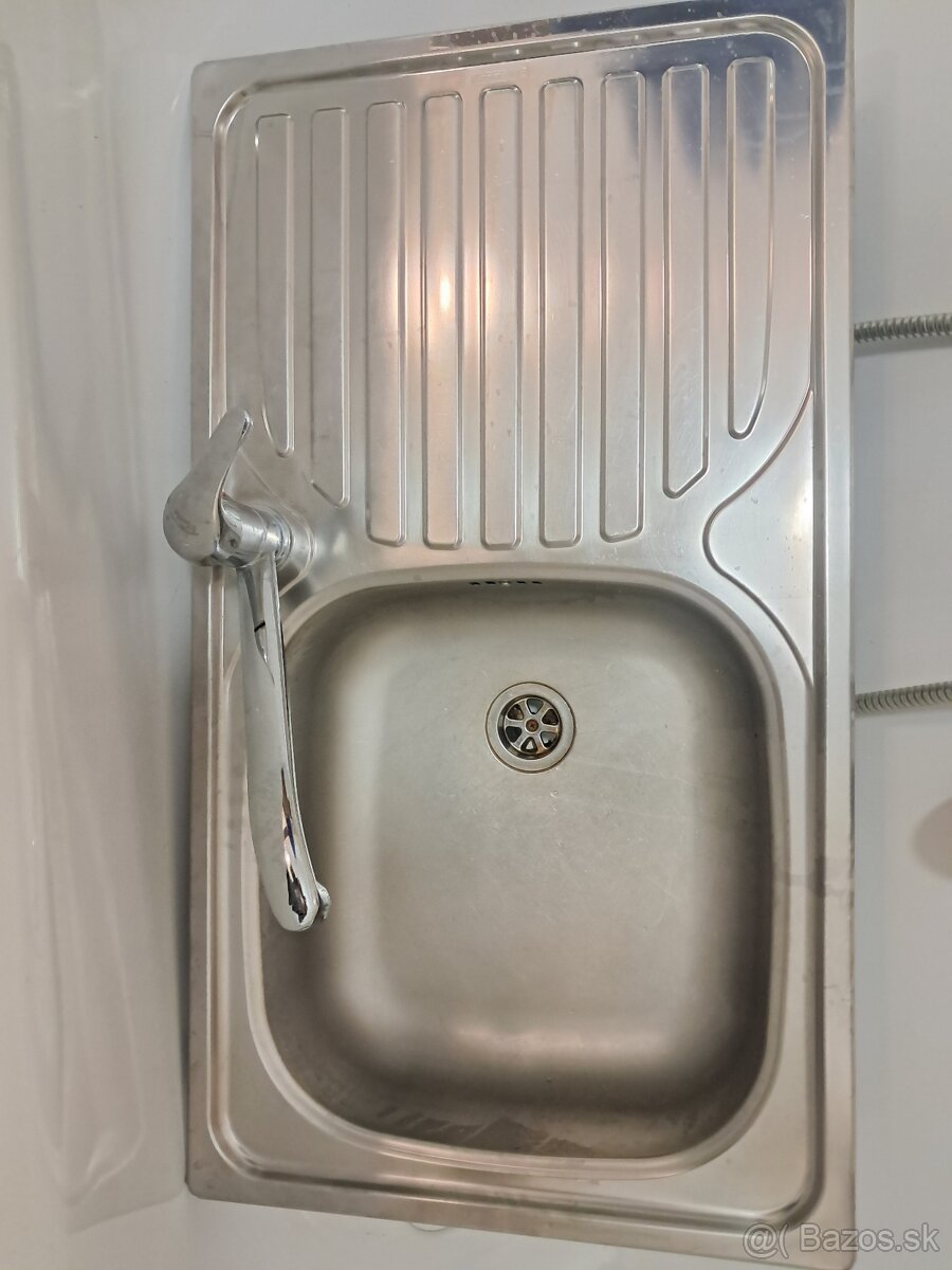 Kuchynský nerezový drez s batériou - 2
