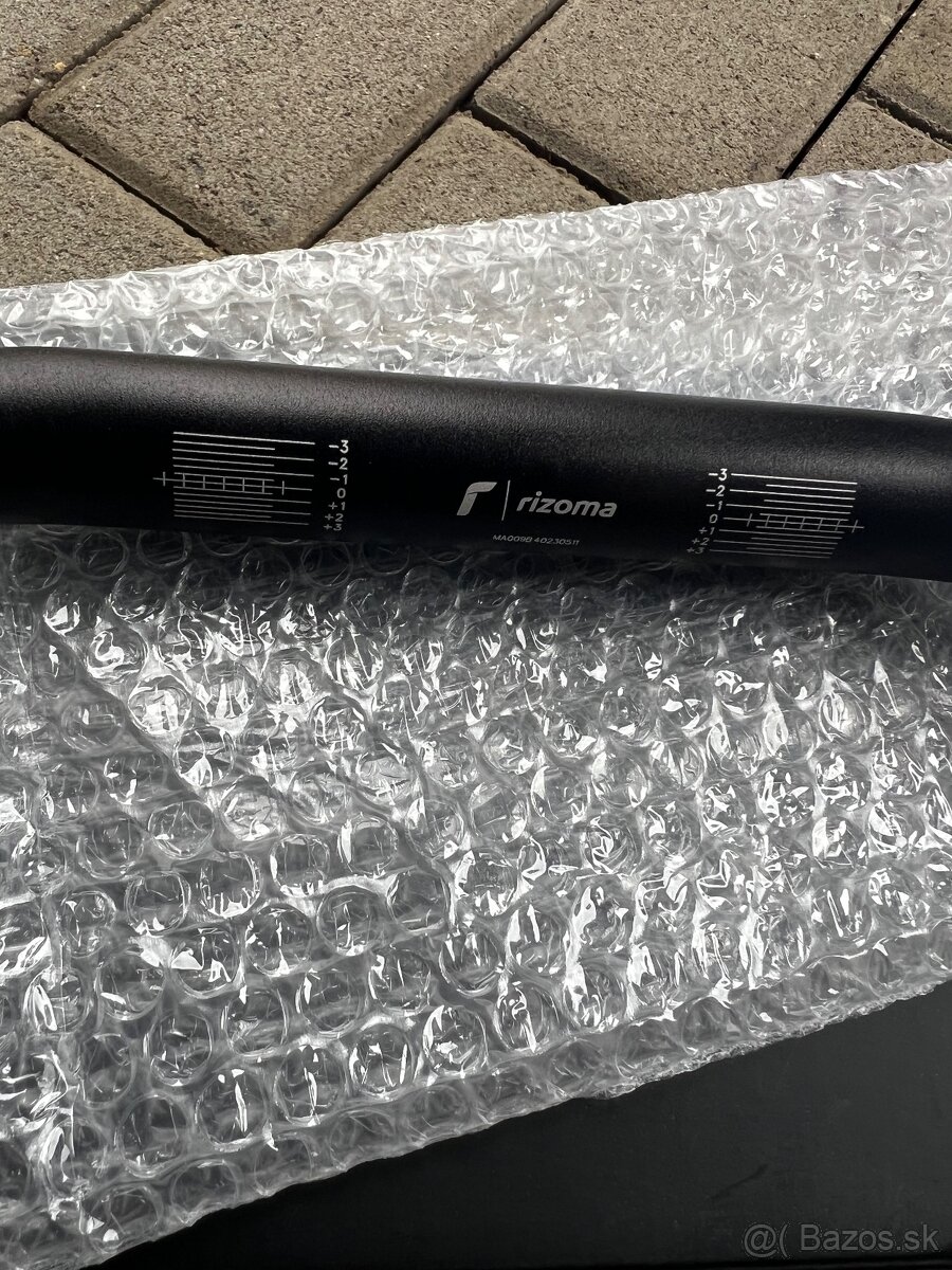 Rizoma tapered handlebar - 2