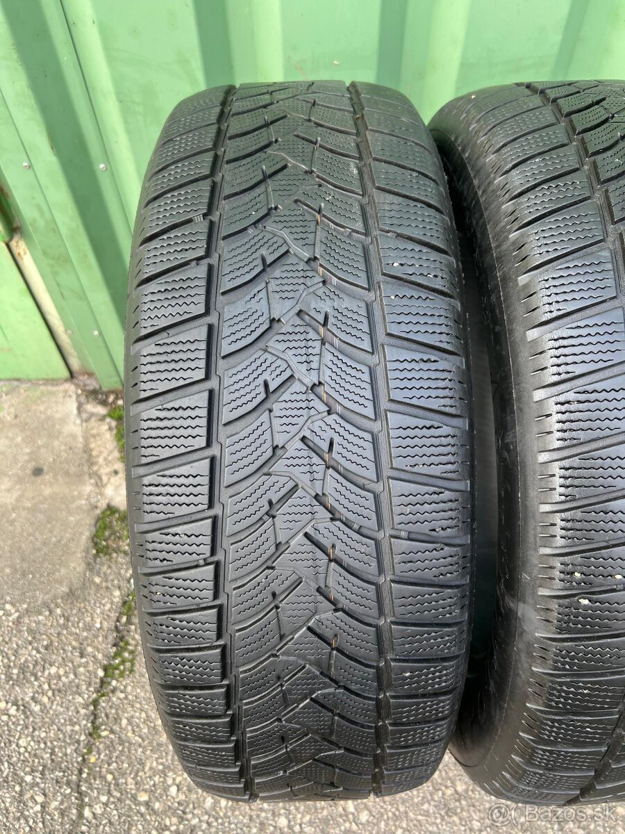 Zimné pneumatiky Dunlop 235/60R18 - 2