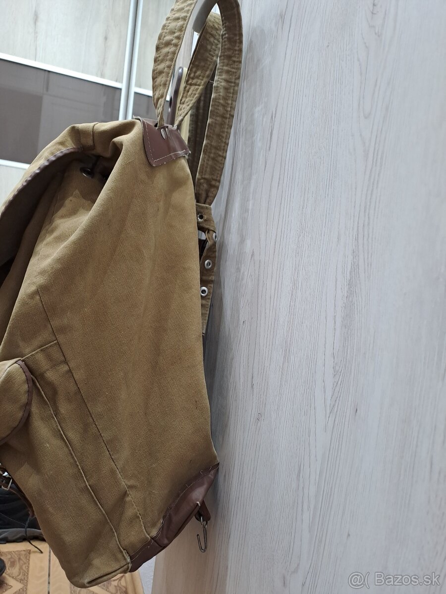 starý ruksak - 2