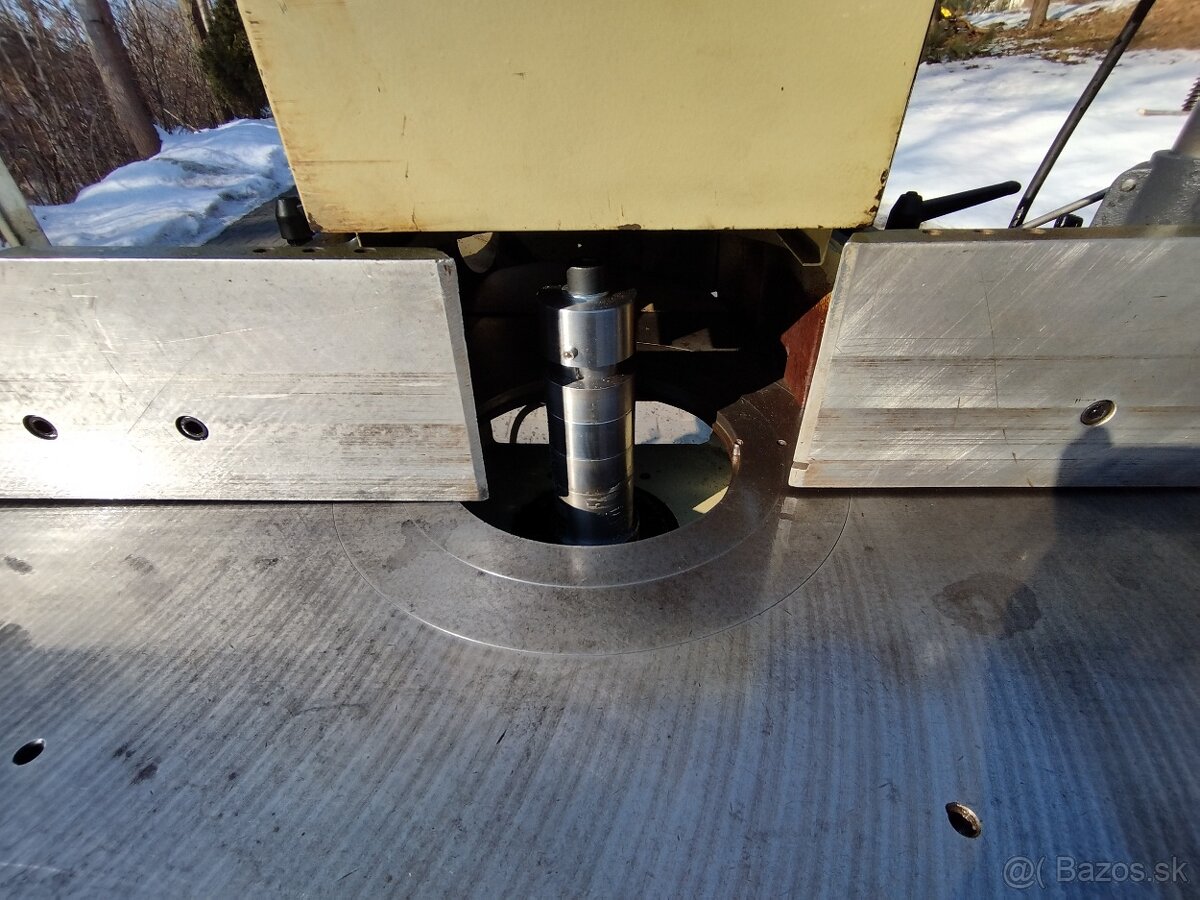 Vretenová frézka, SCM T130 - 2