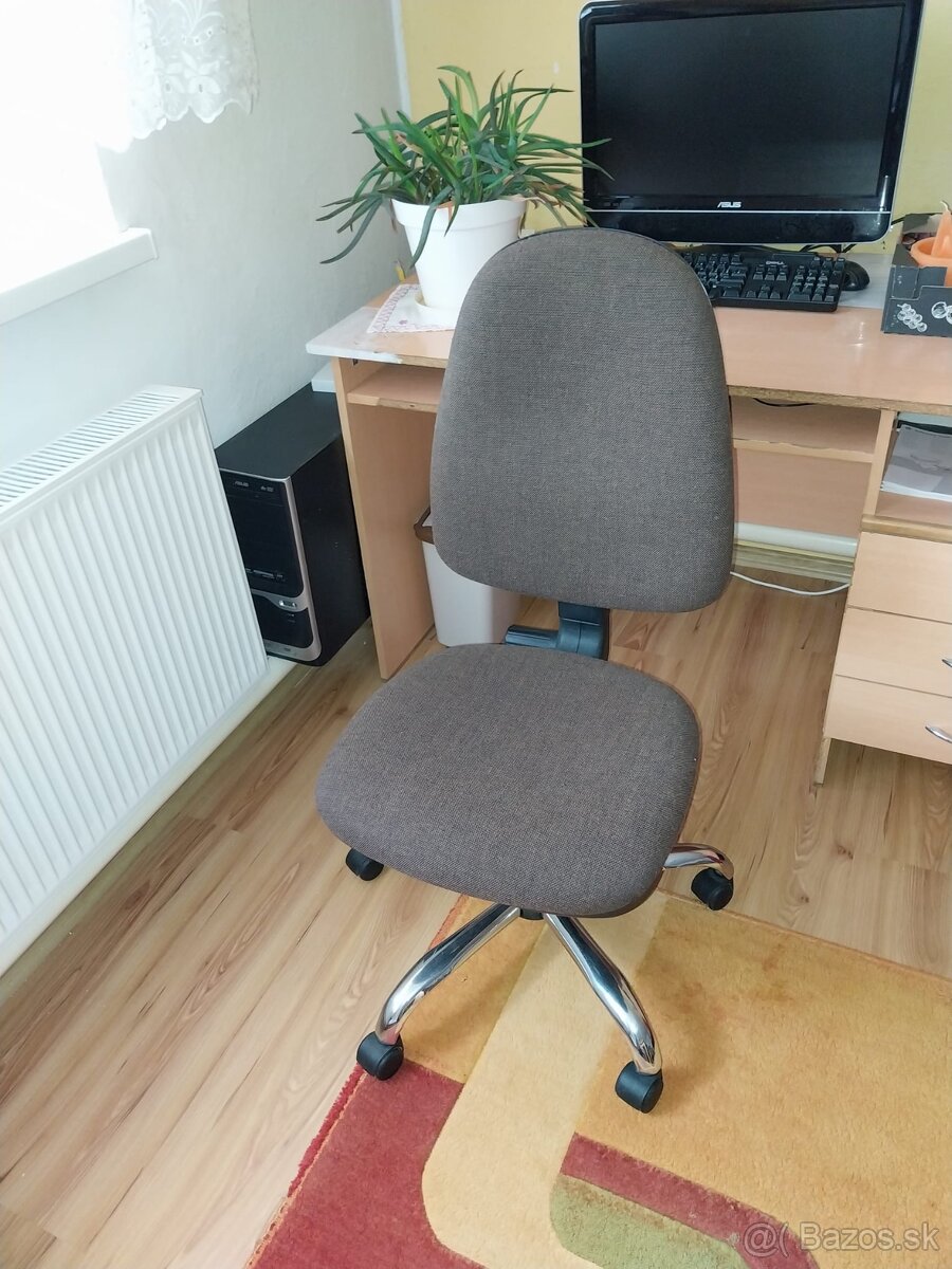 Otočná stolička - 2