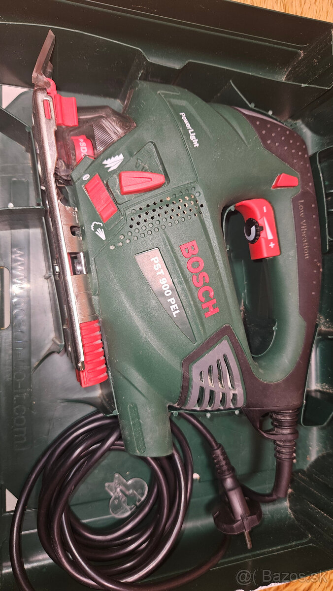 Priamočiara pílka Bosch PST 900 PEL s kufríkom - 2