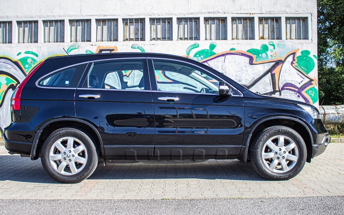 Predám Hondu CRV 2.2 i-CTDi Elegance - 2
