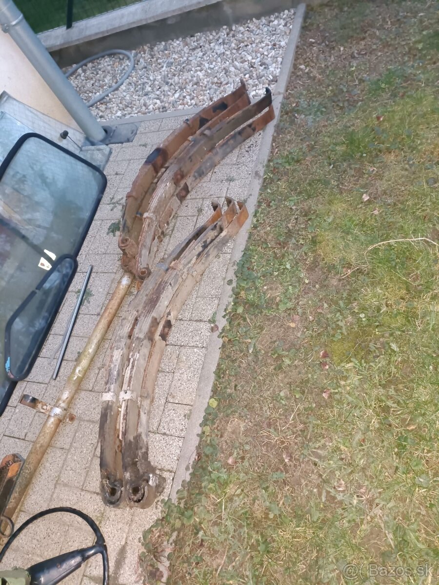 Multicar M25 listove pera - 2