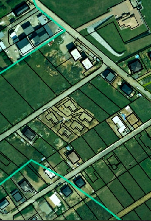 Na predaj stavebný pozemok v Raslaviciach - 2