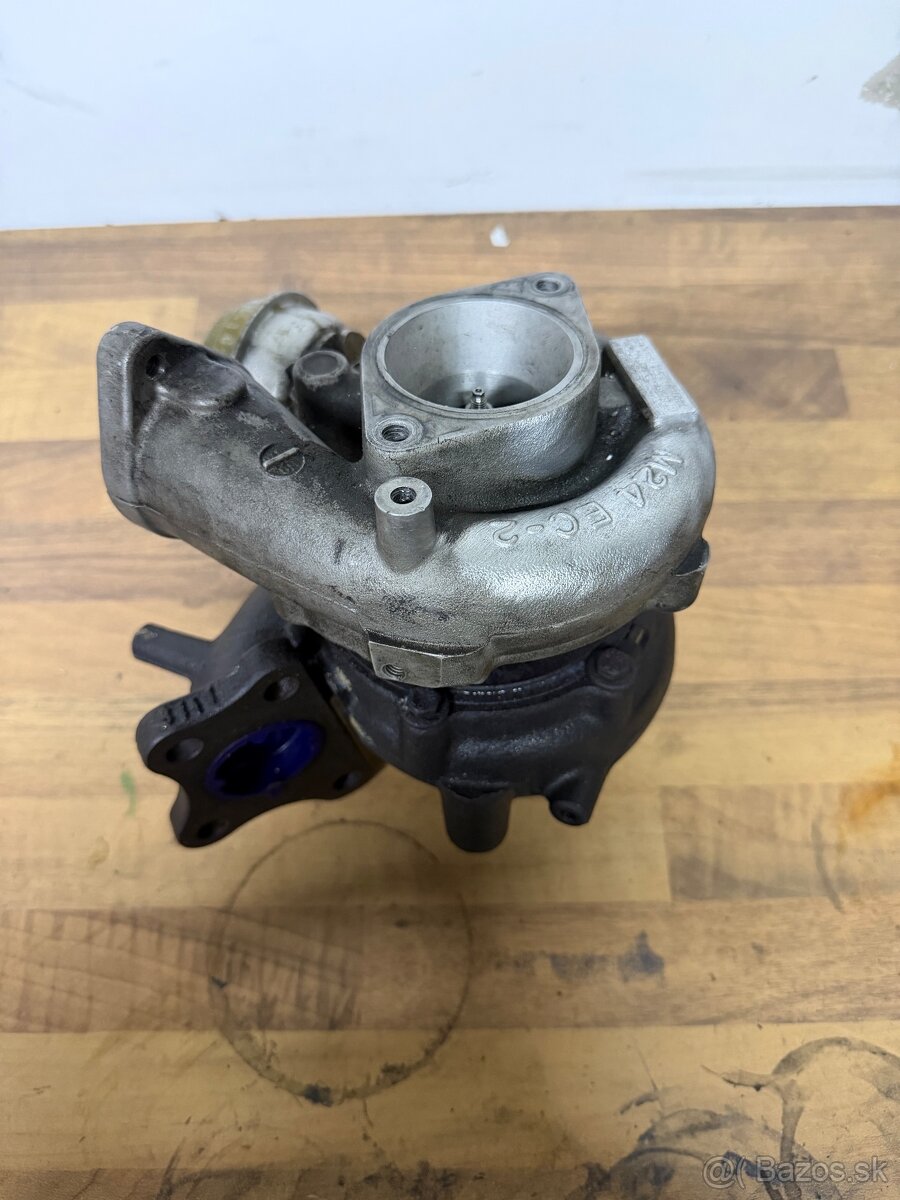 Použité turbo Nissan r51 - 2