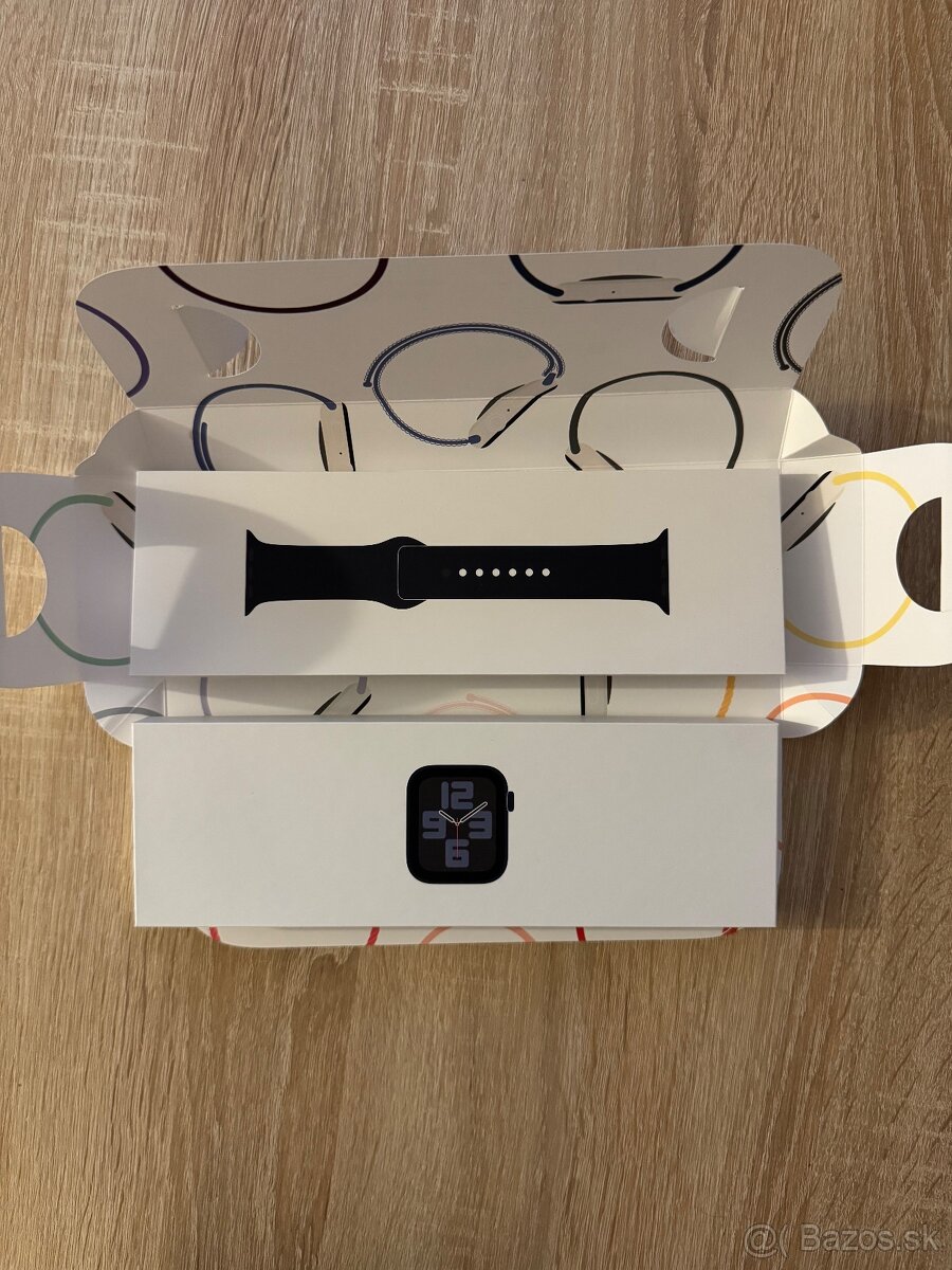 Apple watch SE (Gen 2) 44mm Midnight M/L - 2