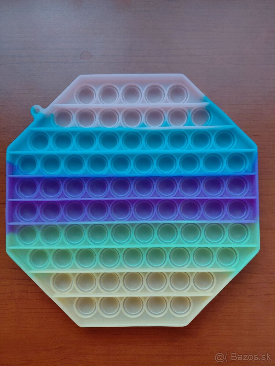 Veľká svietiaca pop it hra - 2