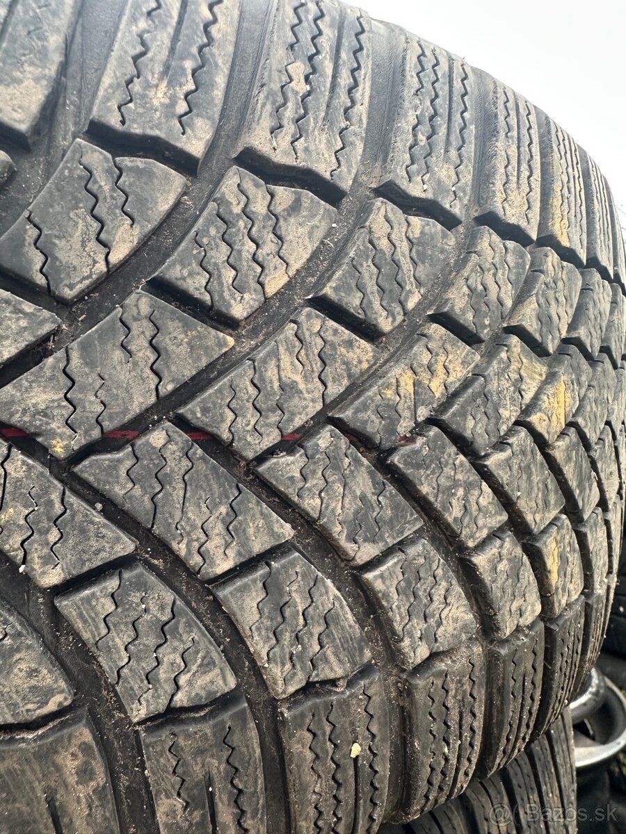 235/50 r19 Brigestone zimne - 2