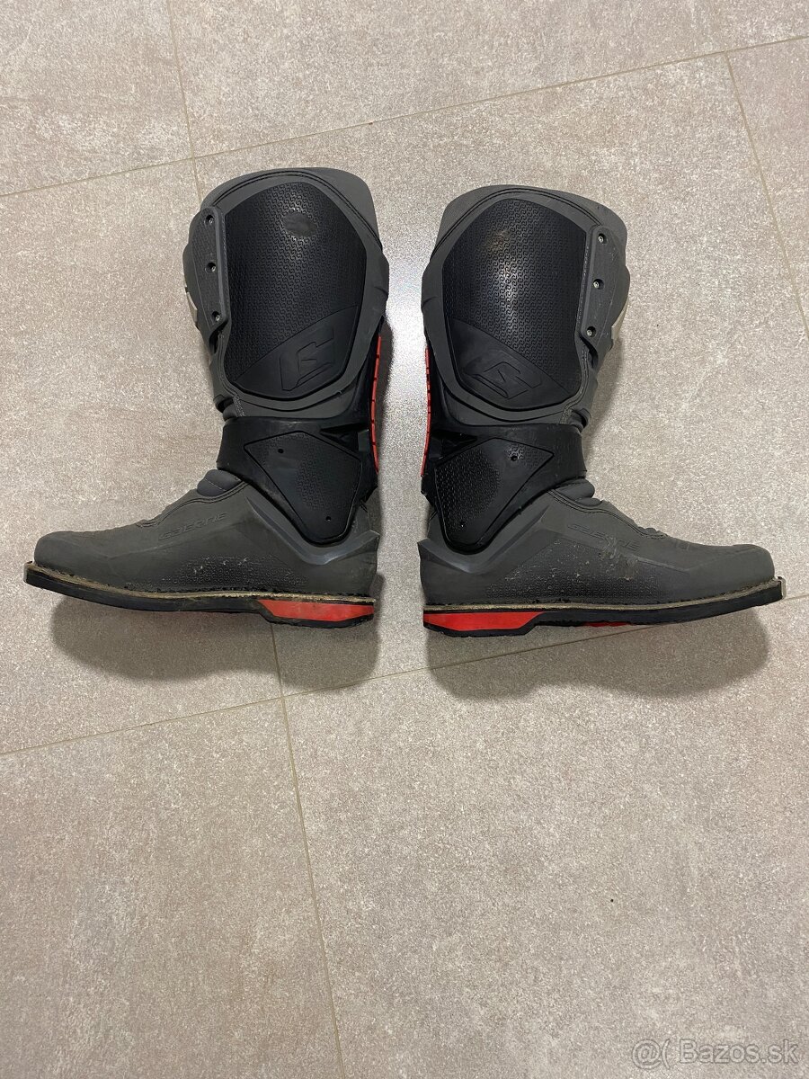 Gaerne sg 22 veľkosť 44 - 2