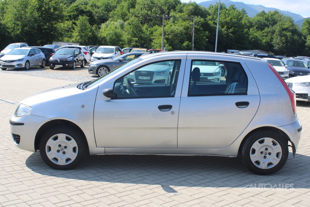 Fiat Punto 1,2 i 8V 44 kW - 2