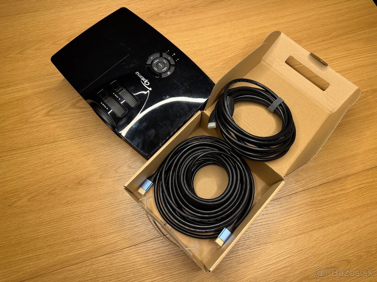 Projektor na prenájom - 15 € / deň - 2