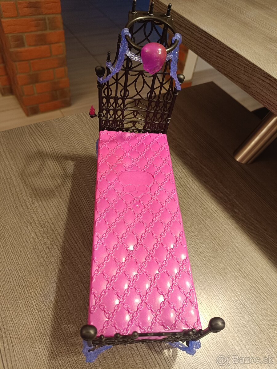 Posteľ Monster High - 2