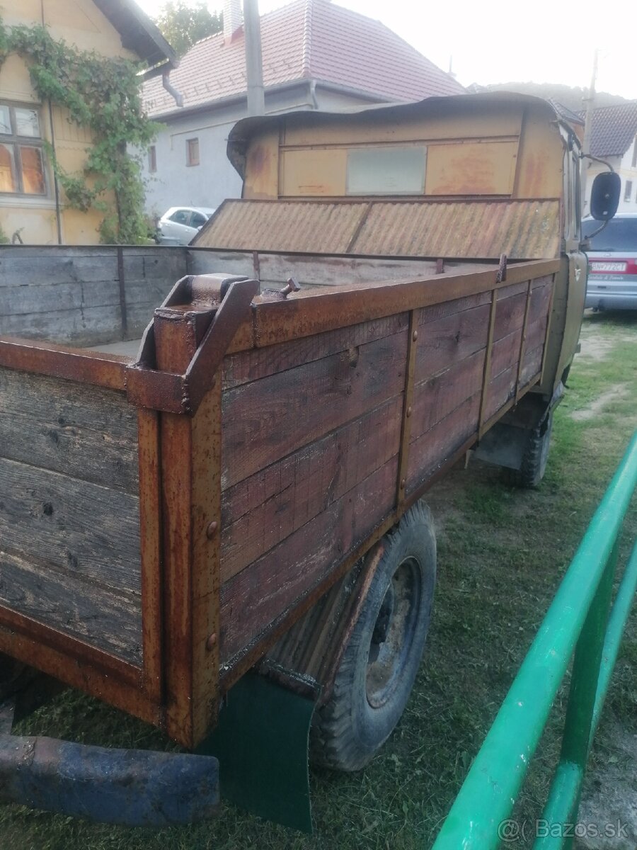 Uaz 452 vyklapač - 2