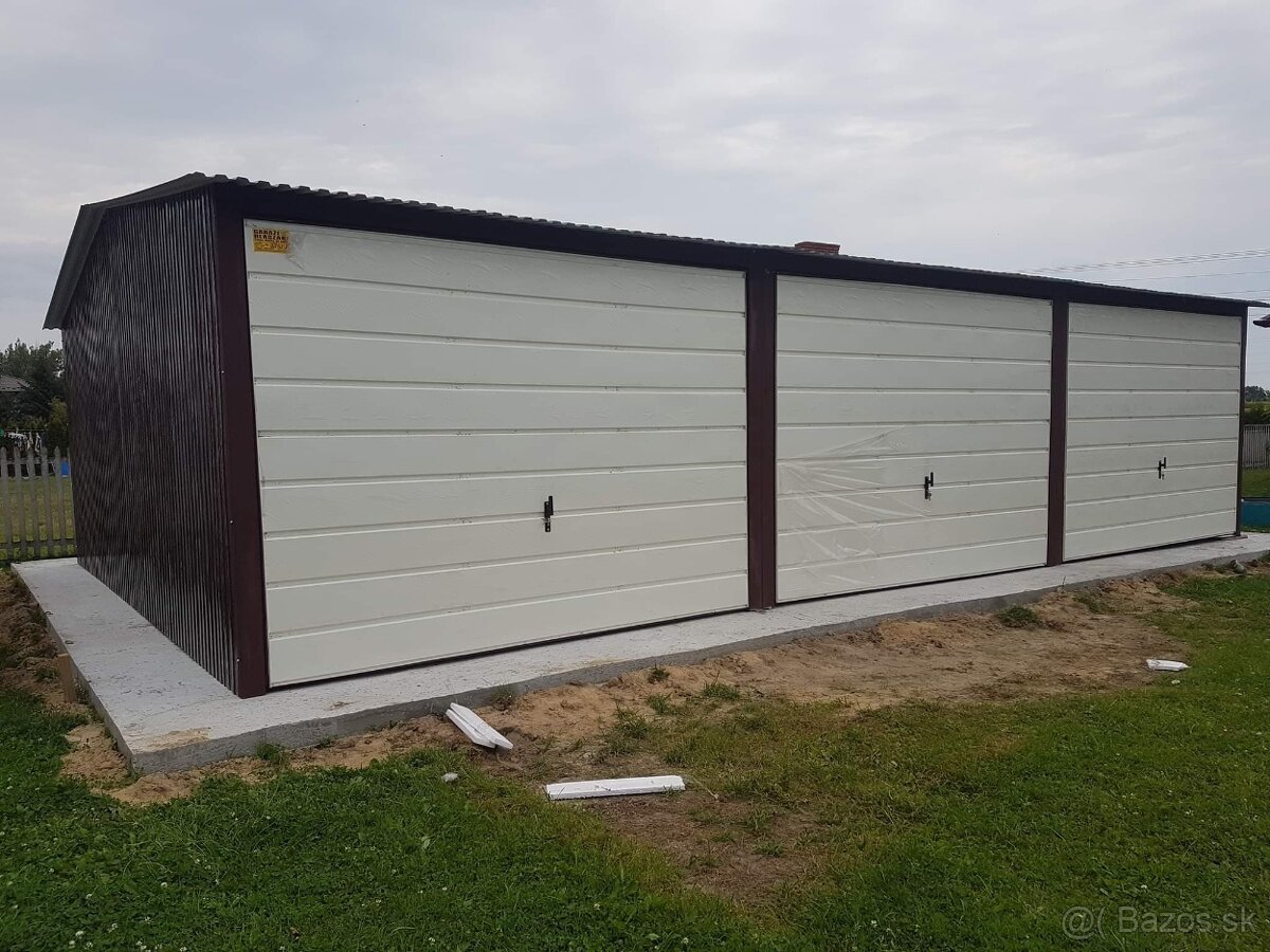 PLECHOVÁ GARÁŽ 9 X 6m - AKRYLOVY - 2