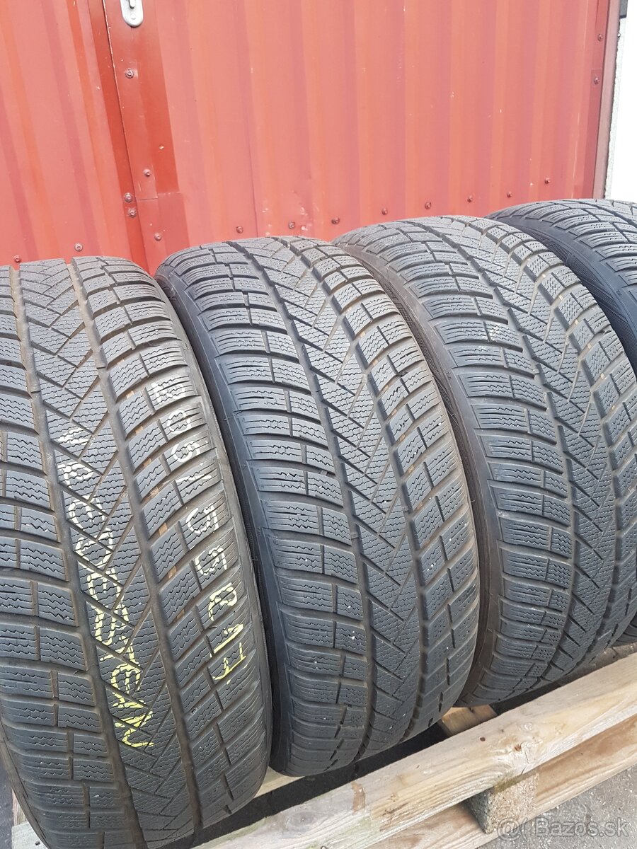Zimne 205/55R17 Vredestein - 2