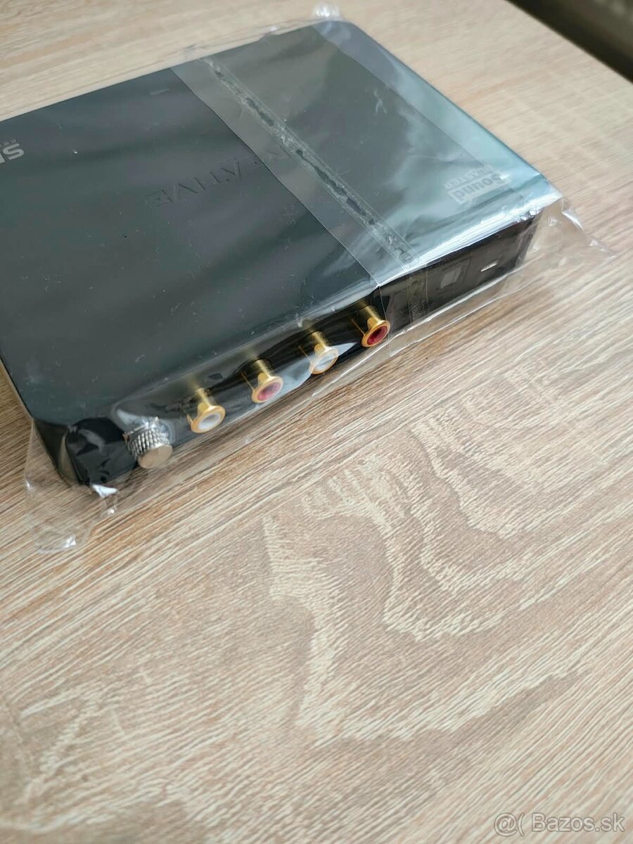 Creative Sound Blaster X-Fi Surround HD - 2
