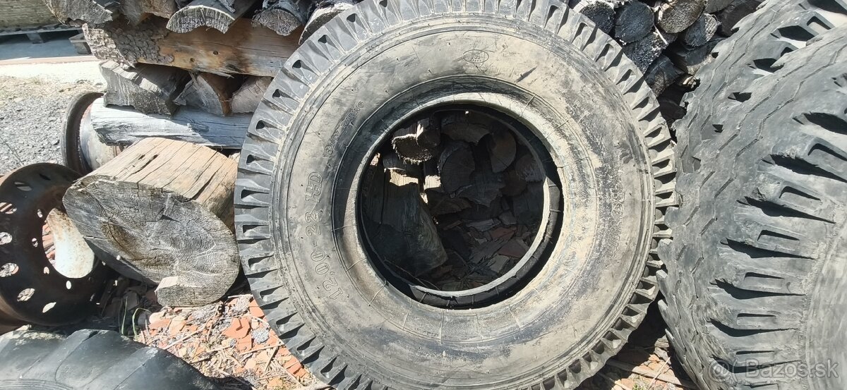 Pneumatiky 12x22, 3ks - 2