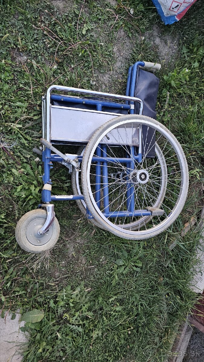 Skladací invalidný vozík - 2