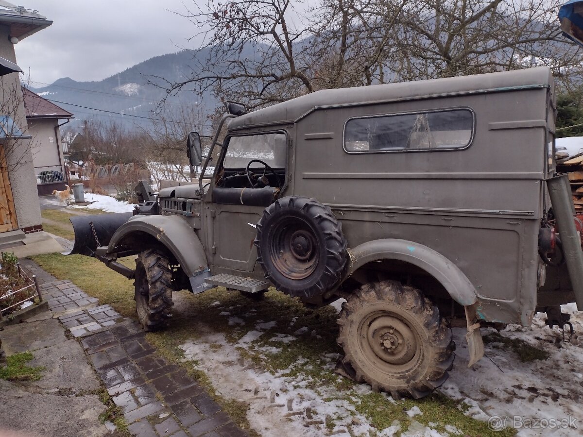 Predám ARO m461 plne funkčné - 2