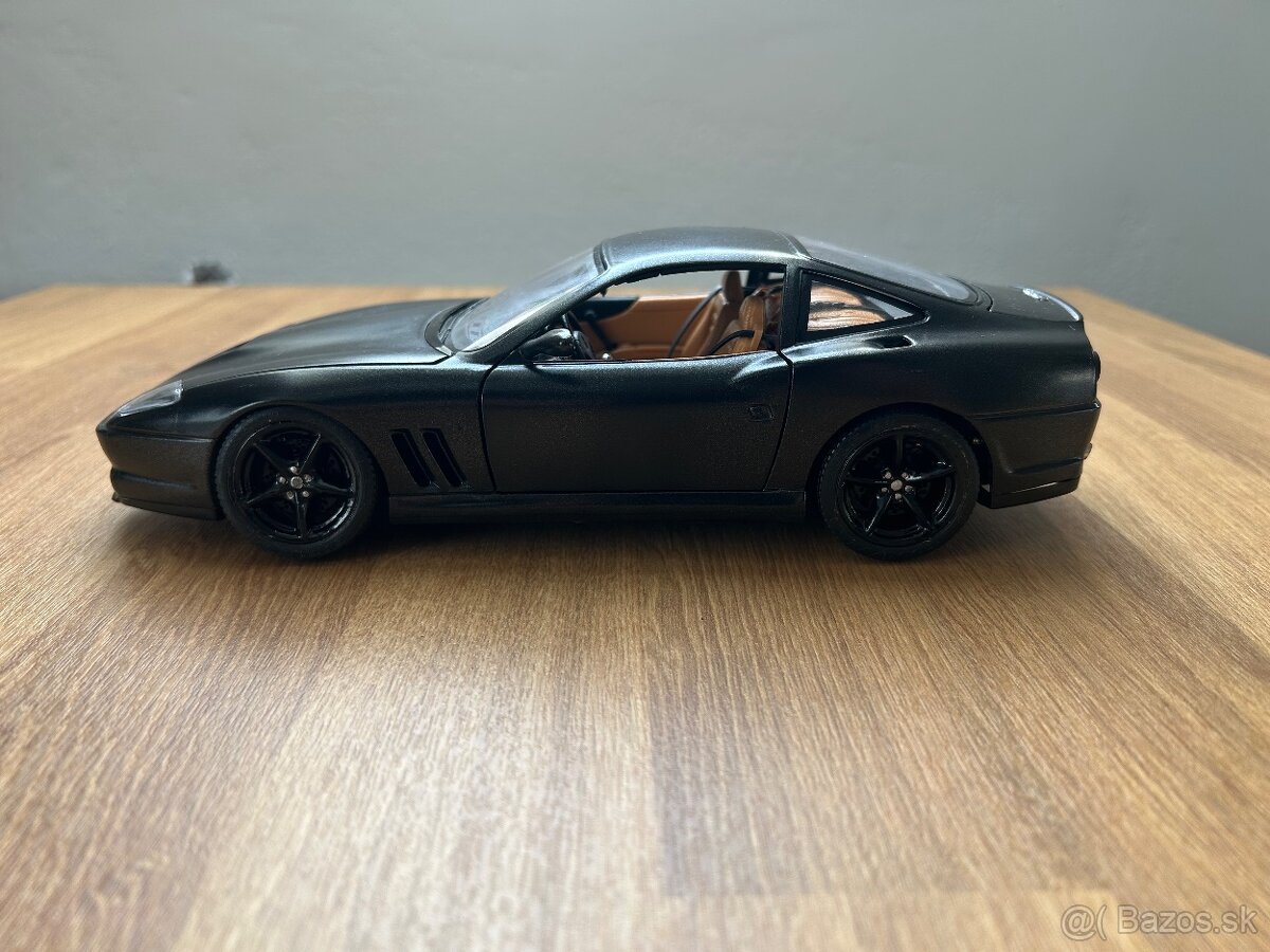 Ferrari 550 Maranello 1:18 Bburago - 2
