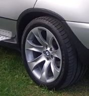 Plastové lemy blatníkov BMW X5 E53. - 2